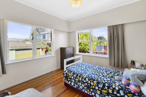Photo of property in 18 Tawa Crescent, Manurewa, Auckland, 2102