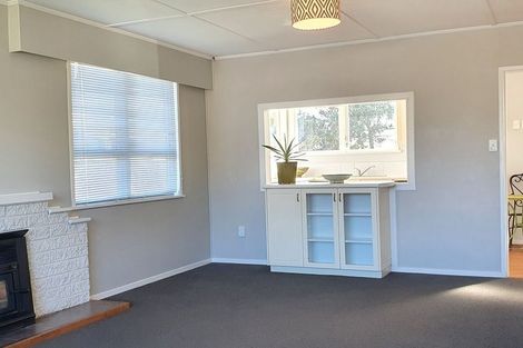 Photo of property in 1 Hardie Grove, Featherston, 5710