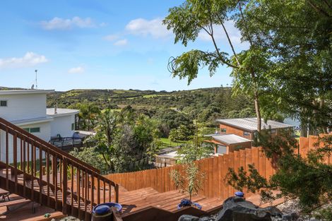 Photo of property in 90 Shakespear Road, Army Bay, Whangaparaoa, 0930