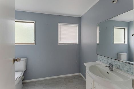 Photo of property in 10 Mamaku Street, Paraparaumu, 5032