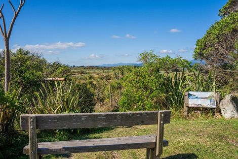 Photo of property in 4 Moana Street, Otaki Beach, Otaki, 5512