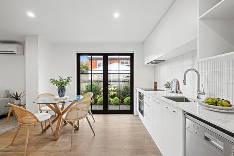 Photo of property in 1/35 Eversleigh Street, St Albans, Christchurch, 8014