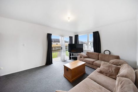 Photo of property in 19 Clendon Place, Manurewa, Auckland, 2102