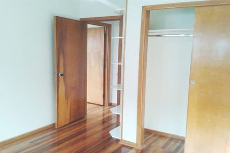 Photo of property in 20a Amberley Avenue, Te Atatu South, Auckland, 0610