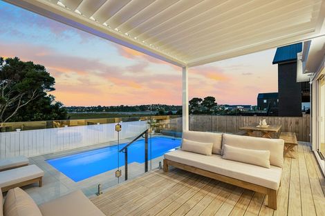 Photo of property in 22 Tai Crescent, Hobsonville, Auckland, 0616