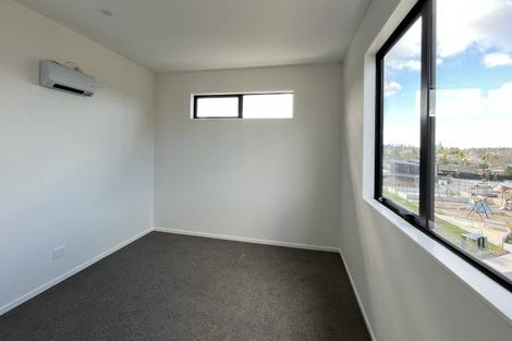 Photo of property in 1/25 Jabuka Street, Glen Eden, 0602