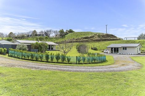 Photo of property in 489a Barrett Road, Omata, New Plymouth, 4374