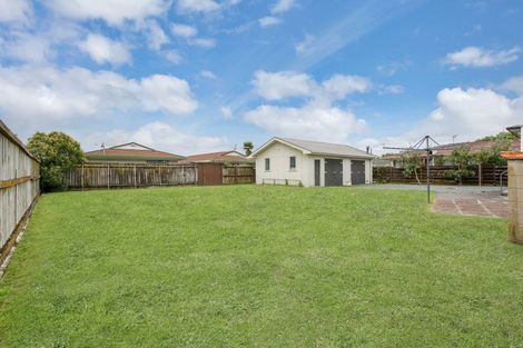 Photo of property in 8 Opaheke Road, Papakura, 2110