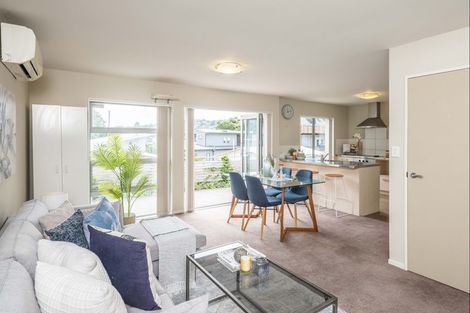 Photo of property in 24a Kellsmere Crescent, Island Bay, Wellington, 6023