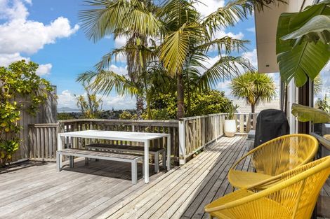 Photo of property in 5/254 Glenvar Road, Torbay, Auckland, 0630