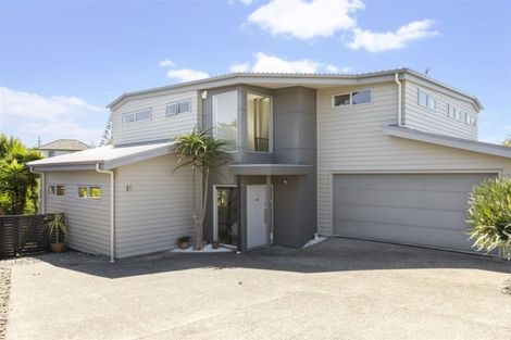 Photo of property in 7a Justin Place, Te Atatu Peninsula, Auckland, 0610
