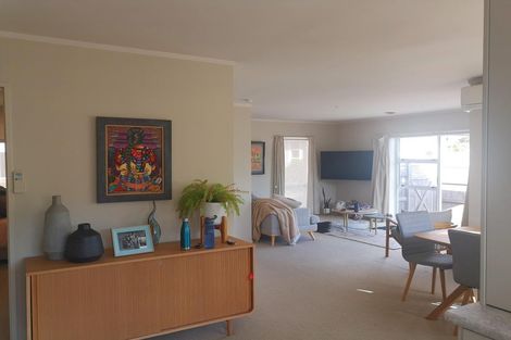 Photo of property in 1/94 Nile Road, Milford, Auckland, 0620