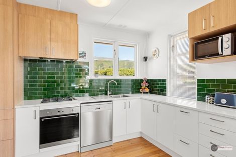 Photo of property in 40 Hewer Crescent, Naenae, Lower Hutt, 5011