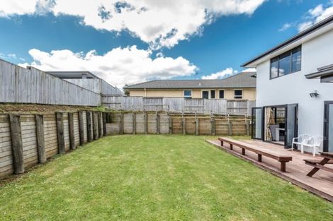 Photo of property in 35 Heathfield Avenue, Huntington, Hamilton, 3210