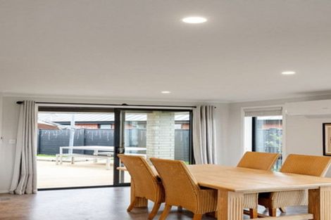 Photo of property in 19 Rose Leigh Drive, Cambridge, 3434