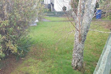 Photo of property in 33 Strid Road, Te Atatu South, Auckland, 0610