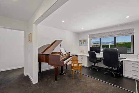 Photo of property in 314 Beacon Point Road, Wanaka, 9305