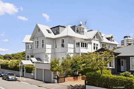 Photo of property in The Villas, 33u9 Hobson Street, Thorndon, Wellington, 6011