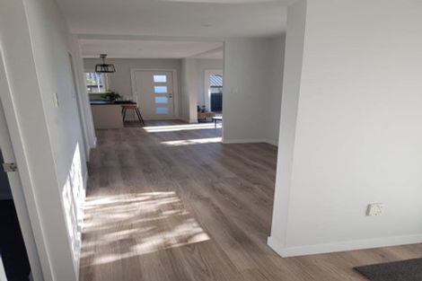 Photo of property in 198 Pacific Drive, Fitzherbert, Palmerston North, 4410