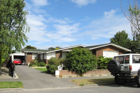 Photo of property in 30 Glenharrow Avenue, Avonhead, Christchurch, 8042