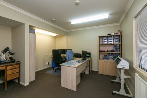 Photo of property in 40a Palmerston Road, Havelock North, 4130