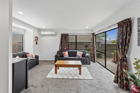 Photo of property in 13c Nelson Street, Papakura, 2110