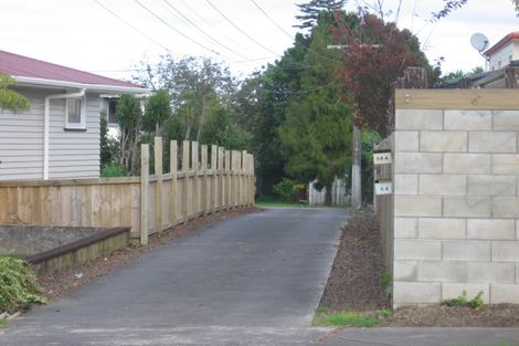 Photo of property in 64 Waimumu Road, Massey, Auckland, 0614