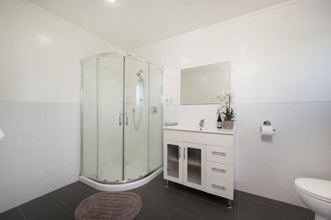 Photo of property in 6 Rosina Place, Pakuranga, Auckland, 2010