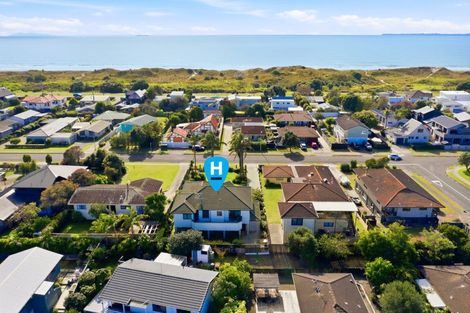 Photo of property in 90 Dickson Road, Papamoa Beach, Papamoa, 3118