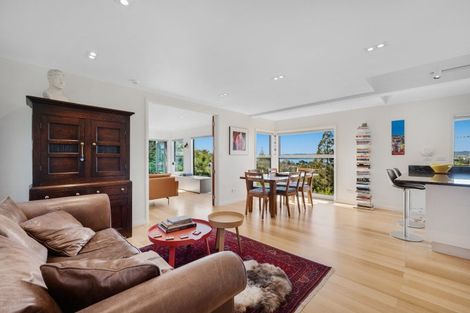 Photo of property in 7 Fenton Terrace, Cockle Bay, Auckland, 2014