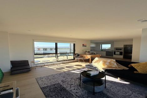 Photo of property in 27d Te Atatu Road, Te Atatu South, Auckland, 0610