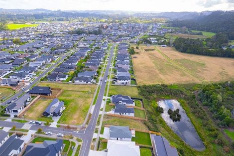 Photo of property in 27 Josh Road, Huapai, Kumeu, 0810