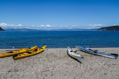 Photo of property in 5 Lancewood Way, Kinloch, Taupo, 3377