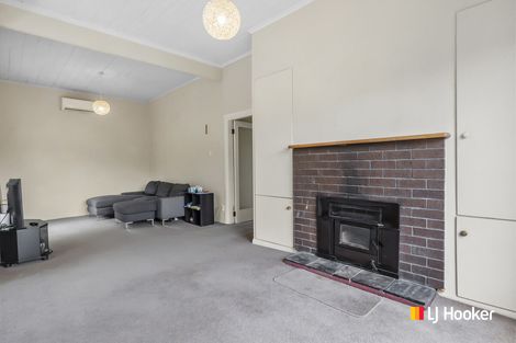 Photo of property in 11 Aitken Place, Mornington, Dunedin, 9011