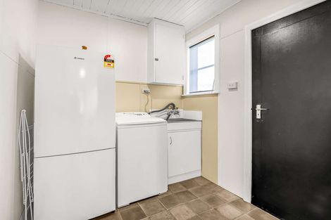 Photo of property in 36 Maxwell Avenue, Durie Hill, Whanganui, 4500