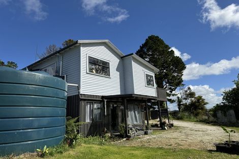 Photo of property in 47 The Pines Road, Paparoa, 0571