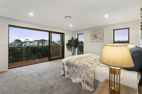 Photo of property in 17 Seagreen Avenue, Rosehill, Papakura, 2113