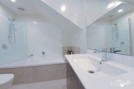 Photo of property in 196 Hobsonville Point Road, Hobsonville, Auckland, 0616