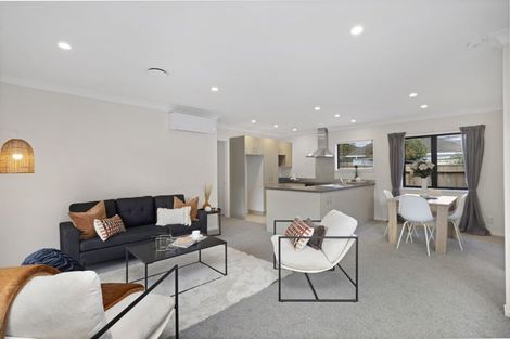 Photo of property in 316a Main Road, Tawa, Wellington, 5028