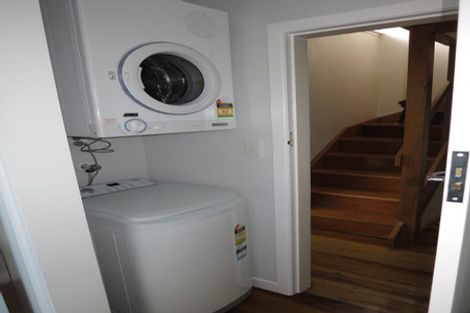 Photo of property in 31 Highbury Road, Highbury, Wellington, 6012