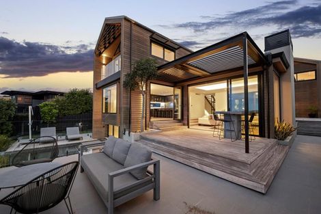 Photo of property in 24 Seacliffe Avenue, Belmont, Auckland, 0622