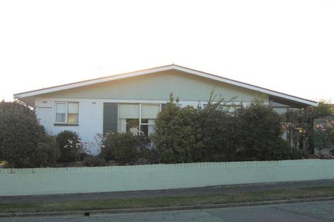 Photo of property in 2 Kitchener Square, Highfield, Timaru, 7910