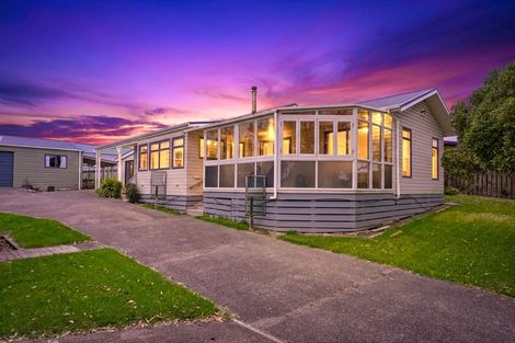 Photo of property in 50 Kahukura Avenue, Waitarere Beach, Levin, 5510
