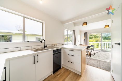 Photo of property in 100a Normandale Road, Normandale, Lower Hutt, 5010