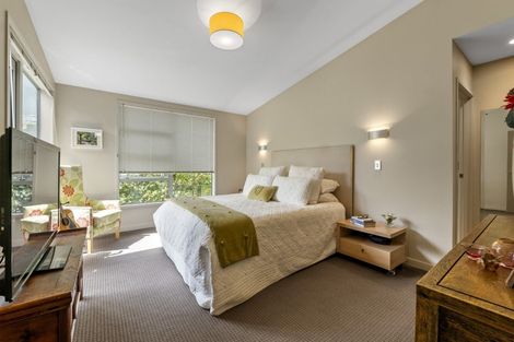 Photo of property in 10 Olivia Street, Stratford, 4332