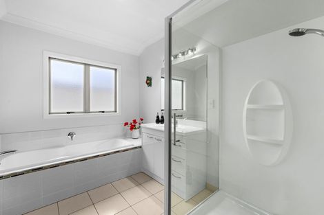 Photo of property in 79 Russell Robertson Drive, Havelock North, 4130