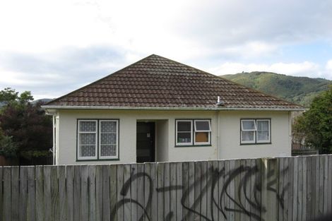 Photo of property in 18 Fraser Street, Wainuiomata, Lower Hutt, 5014