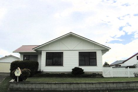 Photo of property in 88 Freyberg Avenue, Tamatea, Napier, 4112