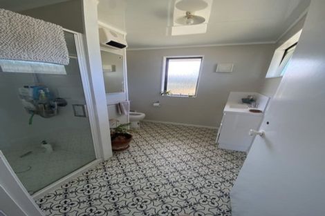 Photo of property in 15 Welland Place, Island Bay, Wellington, 6023