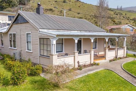 Photo of property in 1 Scotland Street, Roxburgh, 9500